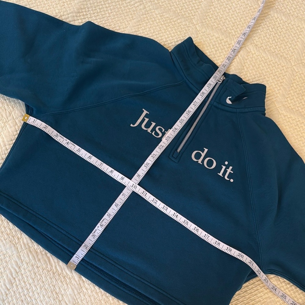 Nike Just Do It Embellished in Foil lettering. GUC Medium Black Gold L14 - Picture 4 of 7